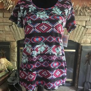 LuLaRoe Classic T, Small, NWT